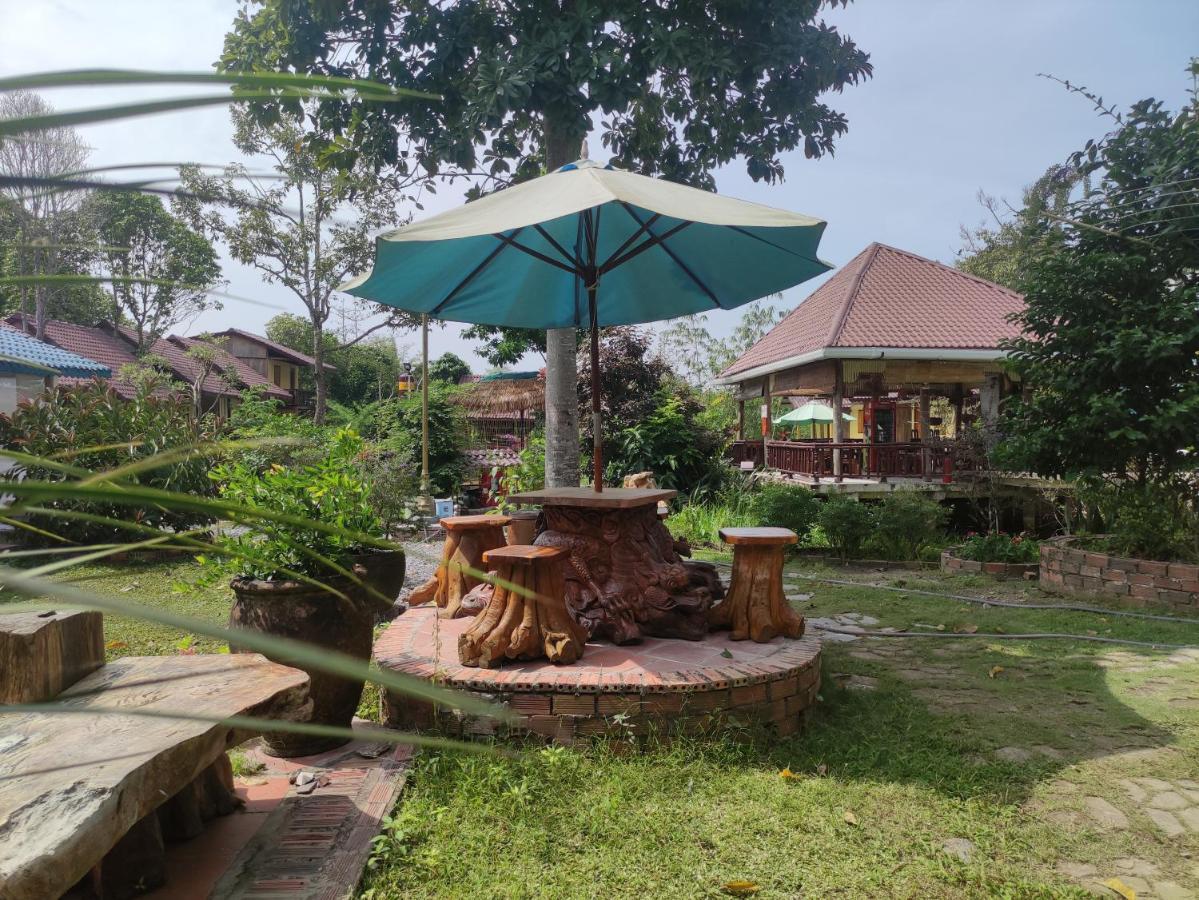 Brown House Resort Can Tho Exteriör bild